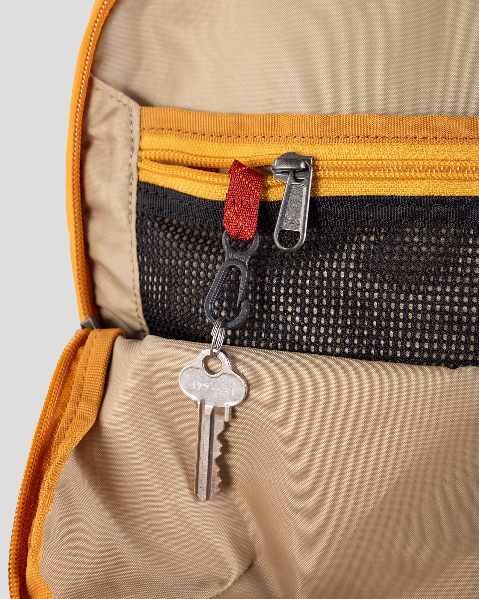 Axon Escape Backpack - 22L - Golden Oak/Stingray - Image 6