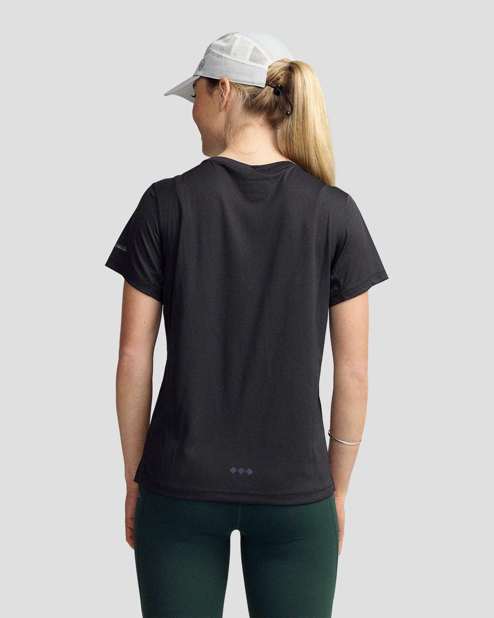 Coast To Coast - Women's Seeker Tee - Black Stingray - Image 9