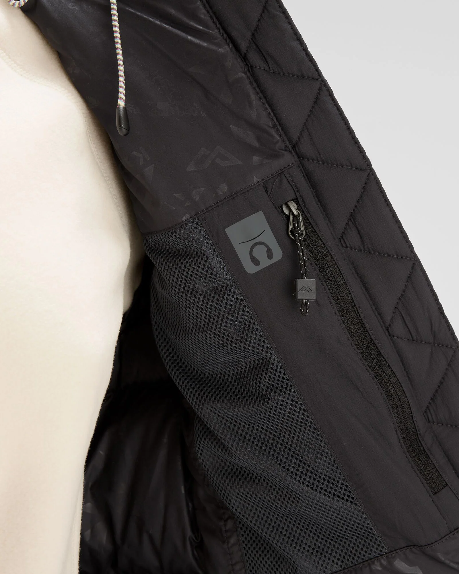 Women's Epiq SE Hooded Down Jacket - Black - Image 8
