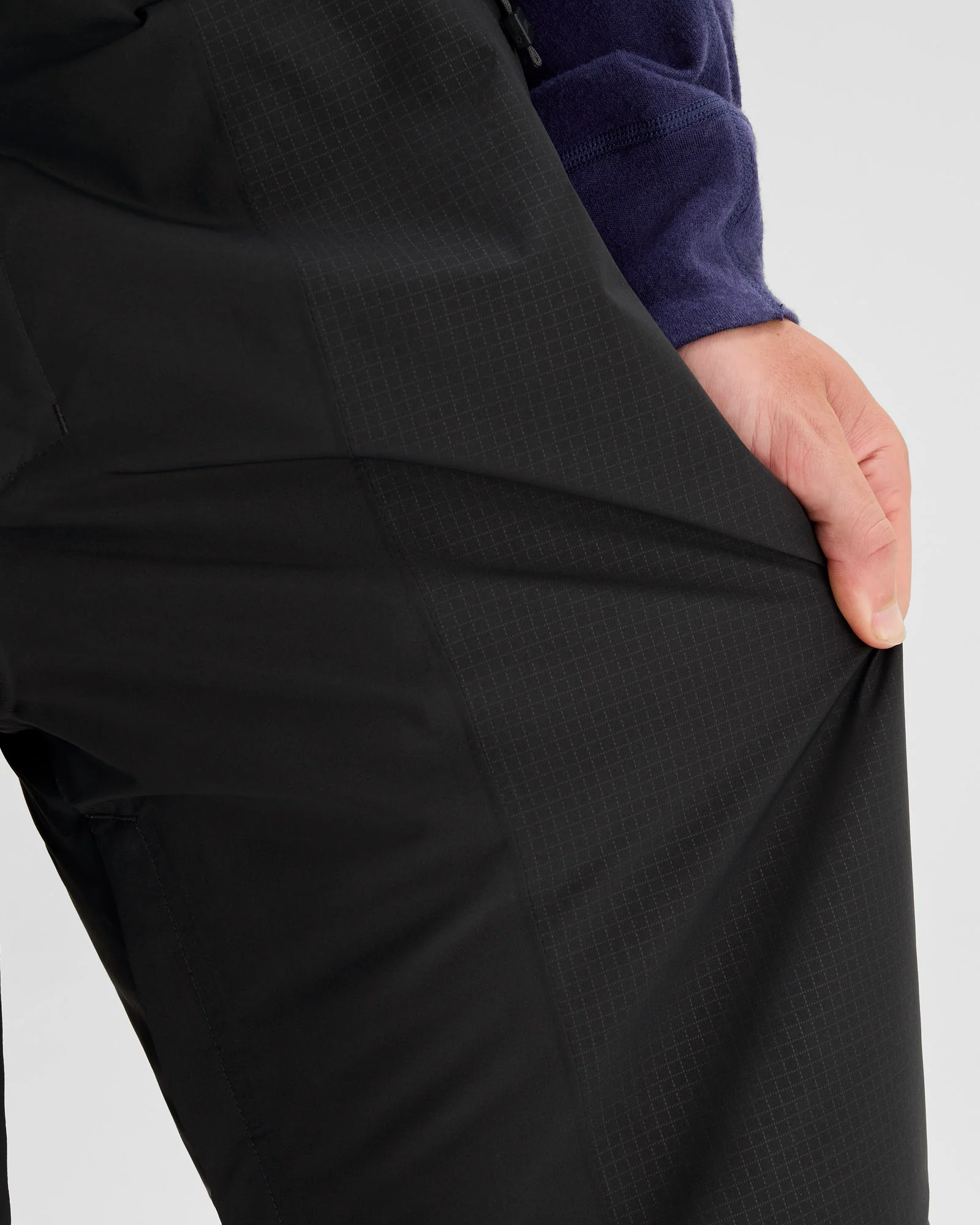 Men's PWDR-Days 2L Insulated Snow Pants - Black Stingray - Image 11
