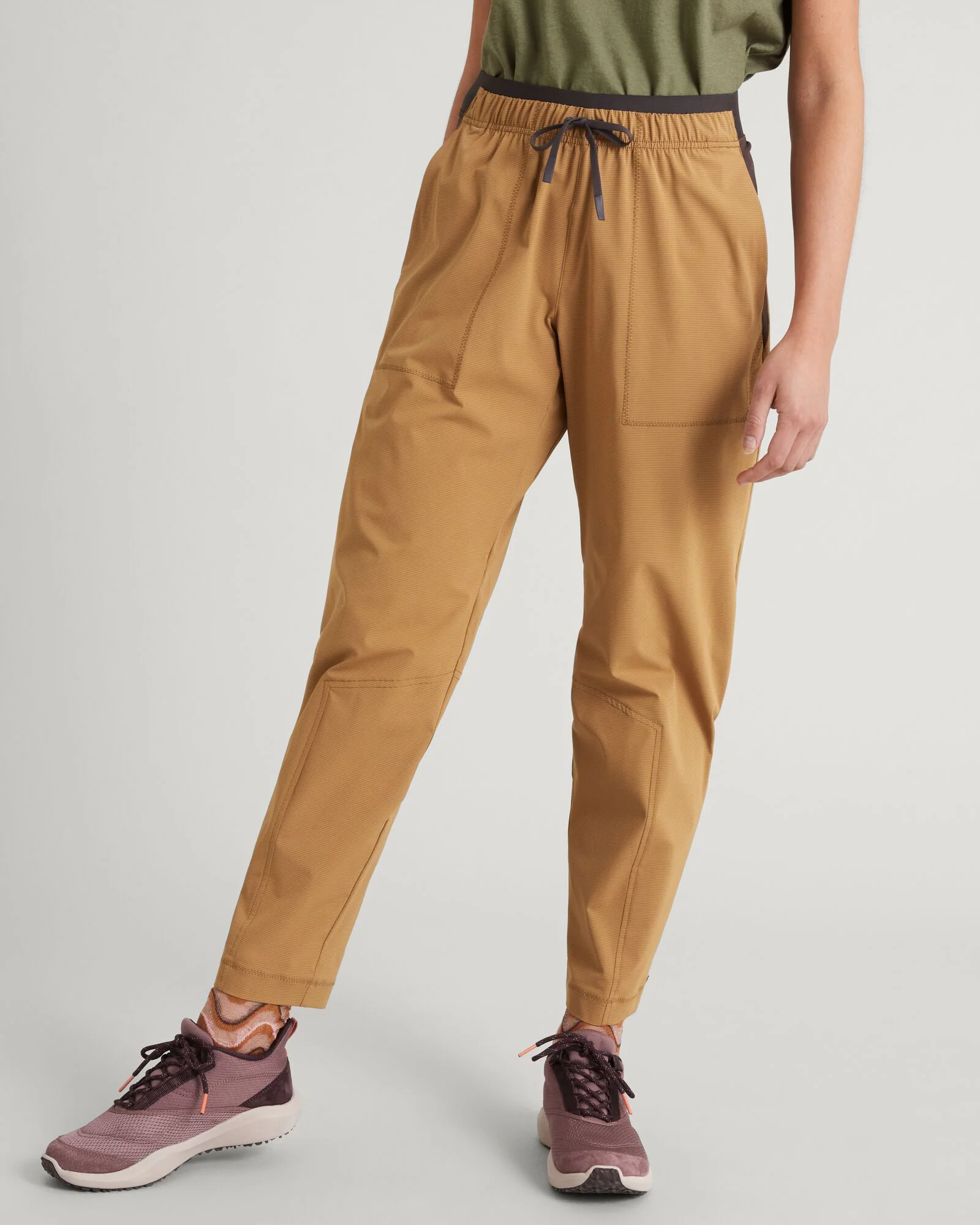 WELL.DER.NESS Energy Women's Joggers - Canvas/Dark Quartz