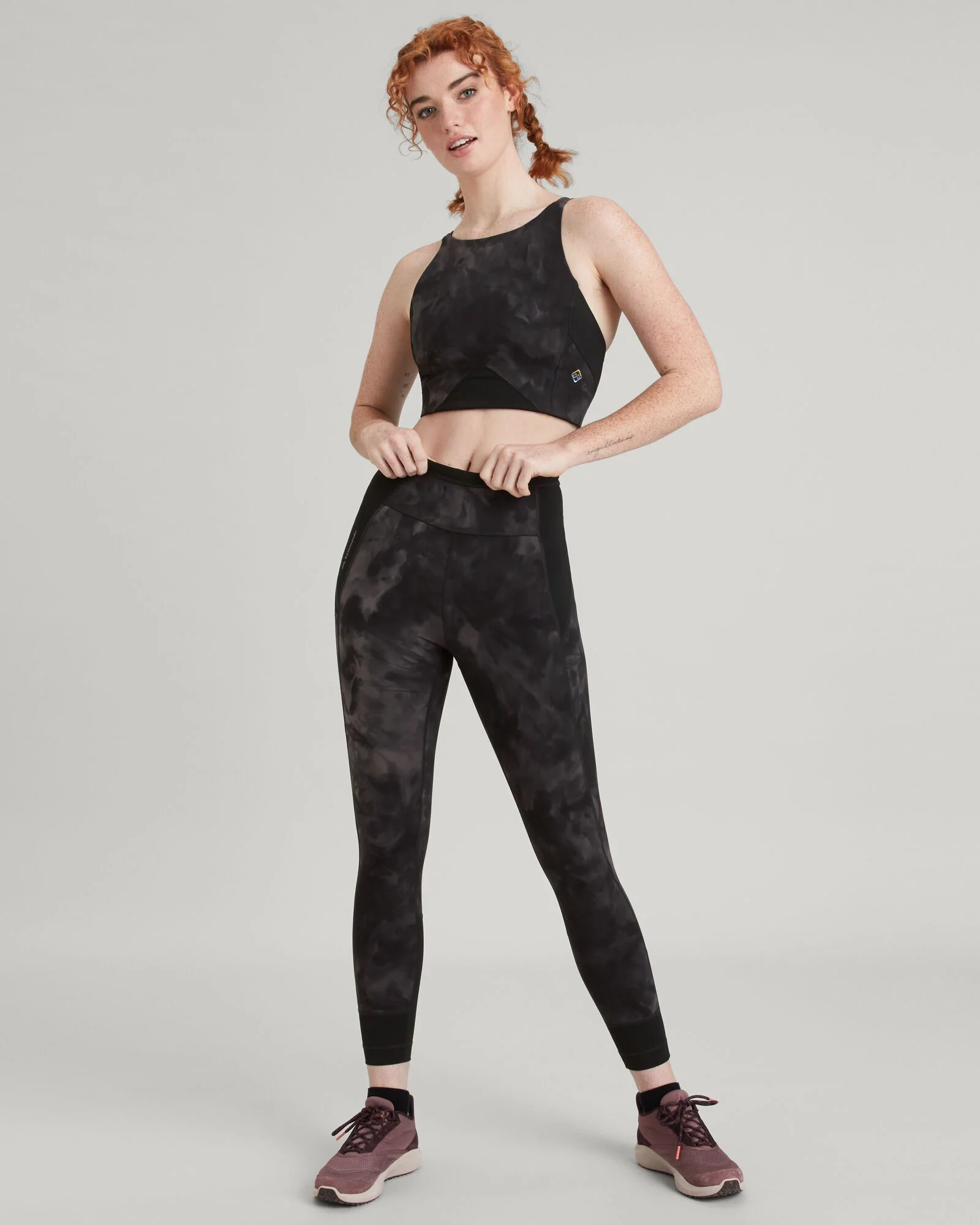 WELL.DER.NESS Move Women's Crop Top - Light Quartz Sunburst Print - Image 2