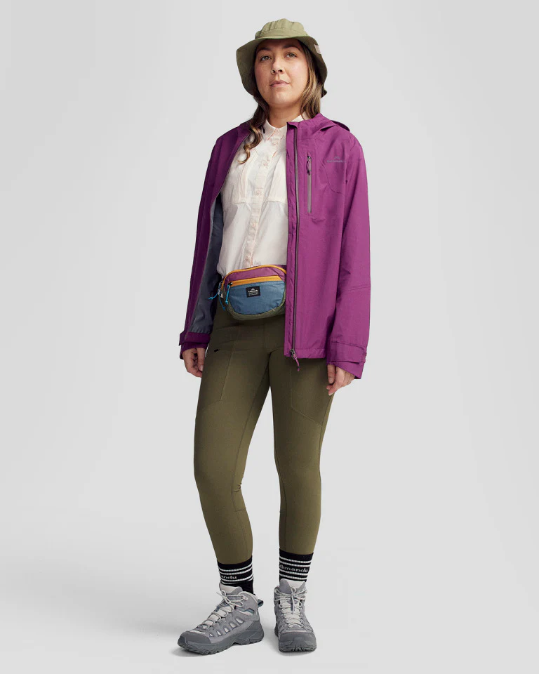 Women’s Ridge 3L GORE-TEX Rain Jacket - Berry - Image 3